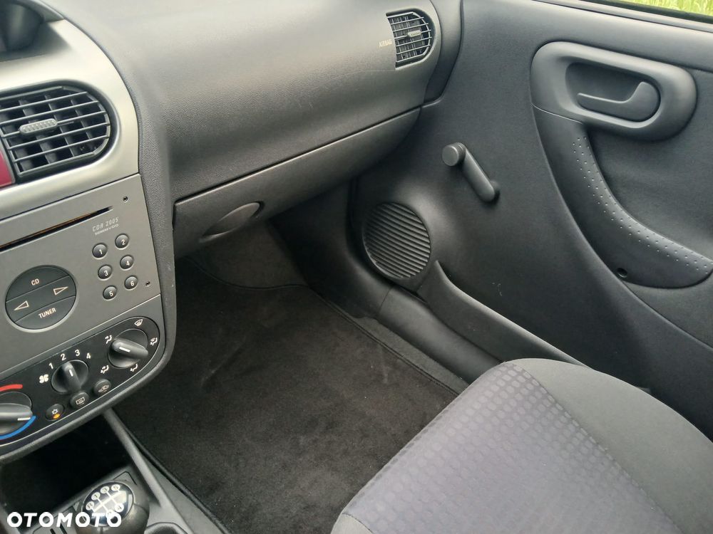 Opel Corsa - 7