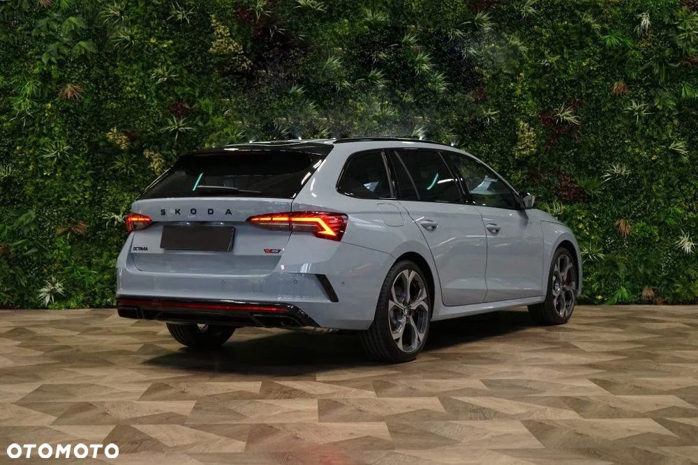 Skoda Octavia 2.0 TSI RS DSG - 5