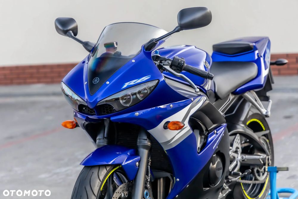 Yamaha R6 - 1