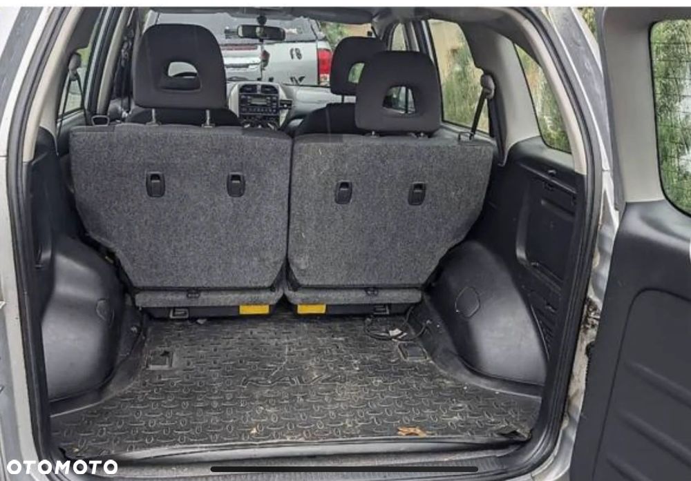 Toyota RAV4 2.0 VVT-i 4x4 - 10