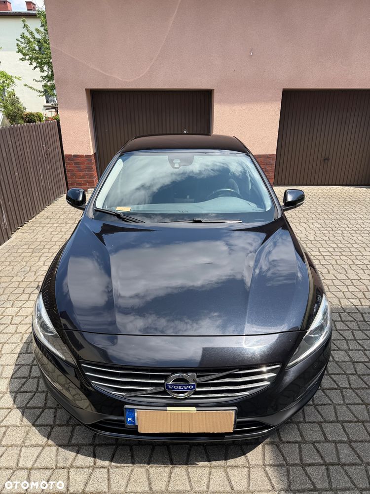 Volvo S60 D4 Drive-E Momentum - 1