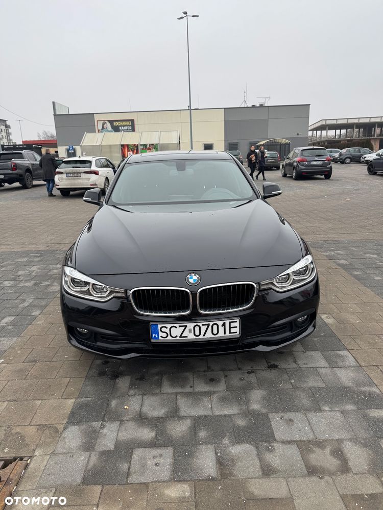 BMW Seria 3 330i xDrive Edition Luxury Line Purity - 7