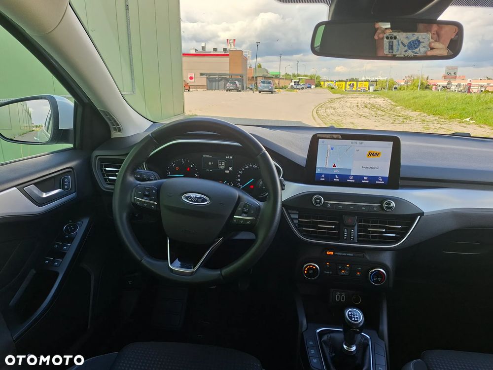 Ford Focus - 22