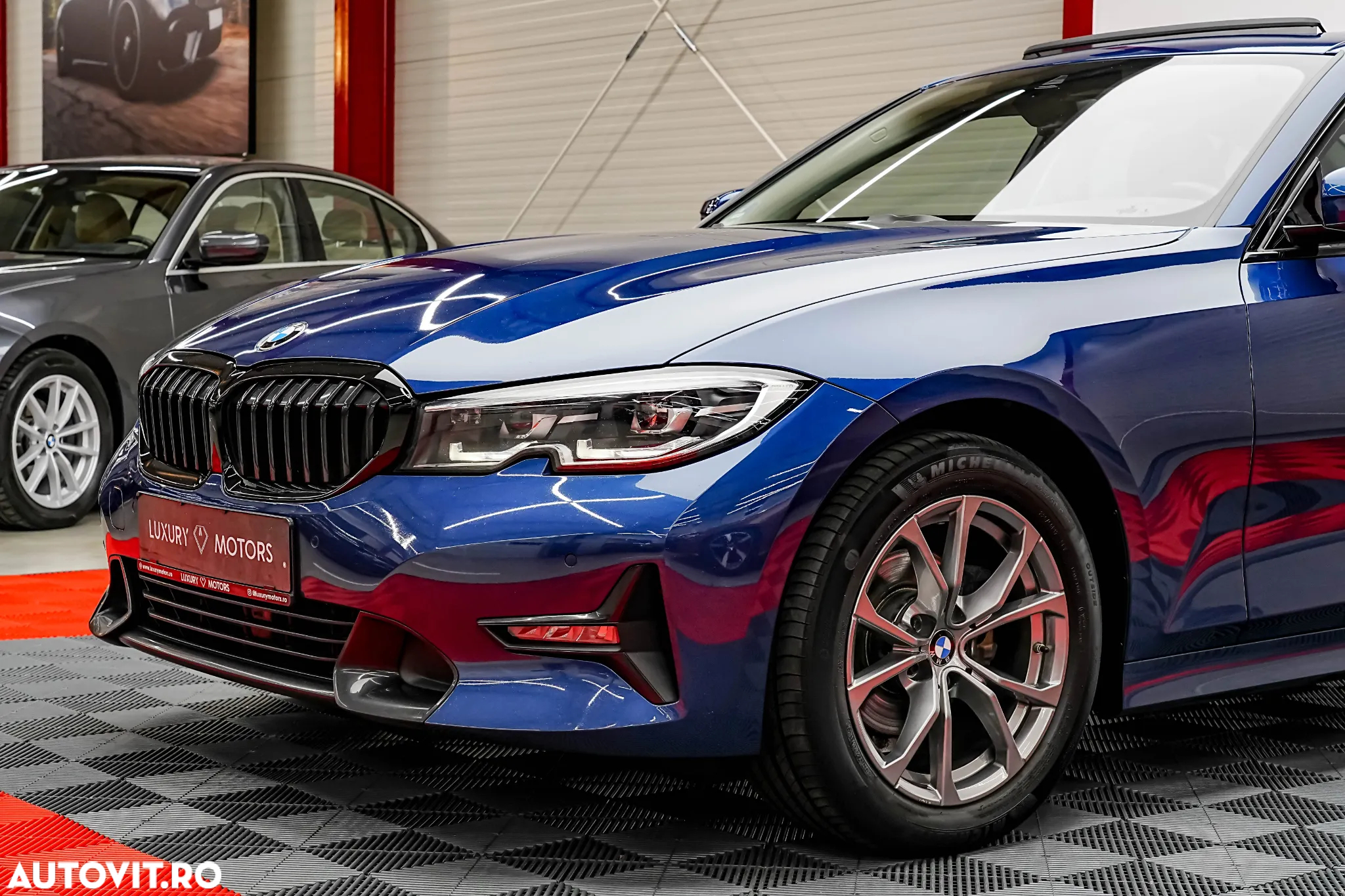 BMW Seria 3 318i Aut. Sport Line - 17
