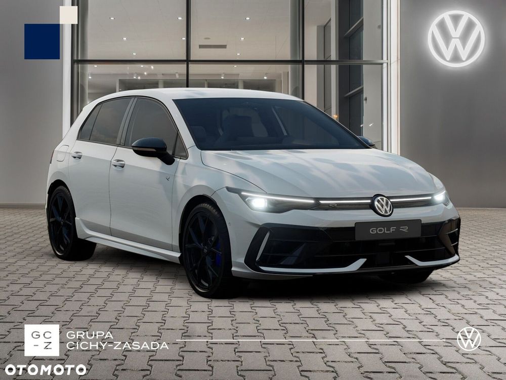 Volkswagen Golf - 8
