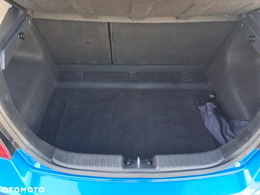 Hyundai i30 1.4 Blue Comfort - 39