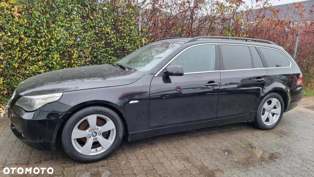 BMW Seria 5 525d - 22