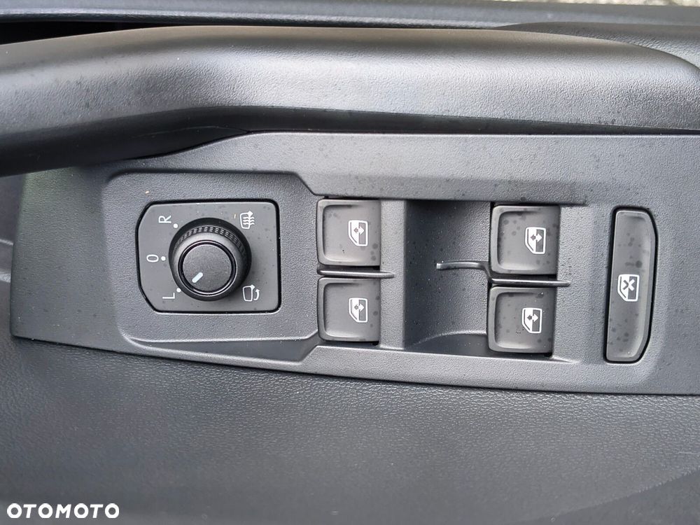 Volkswagen T-Cross - 17