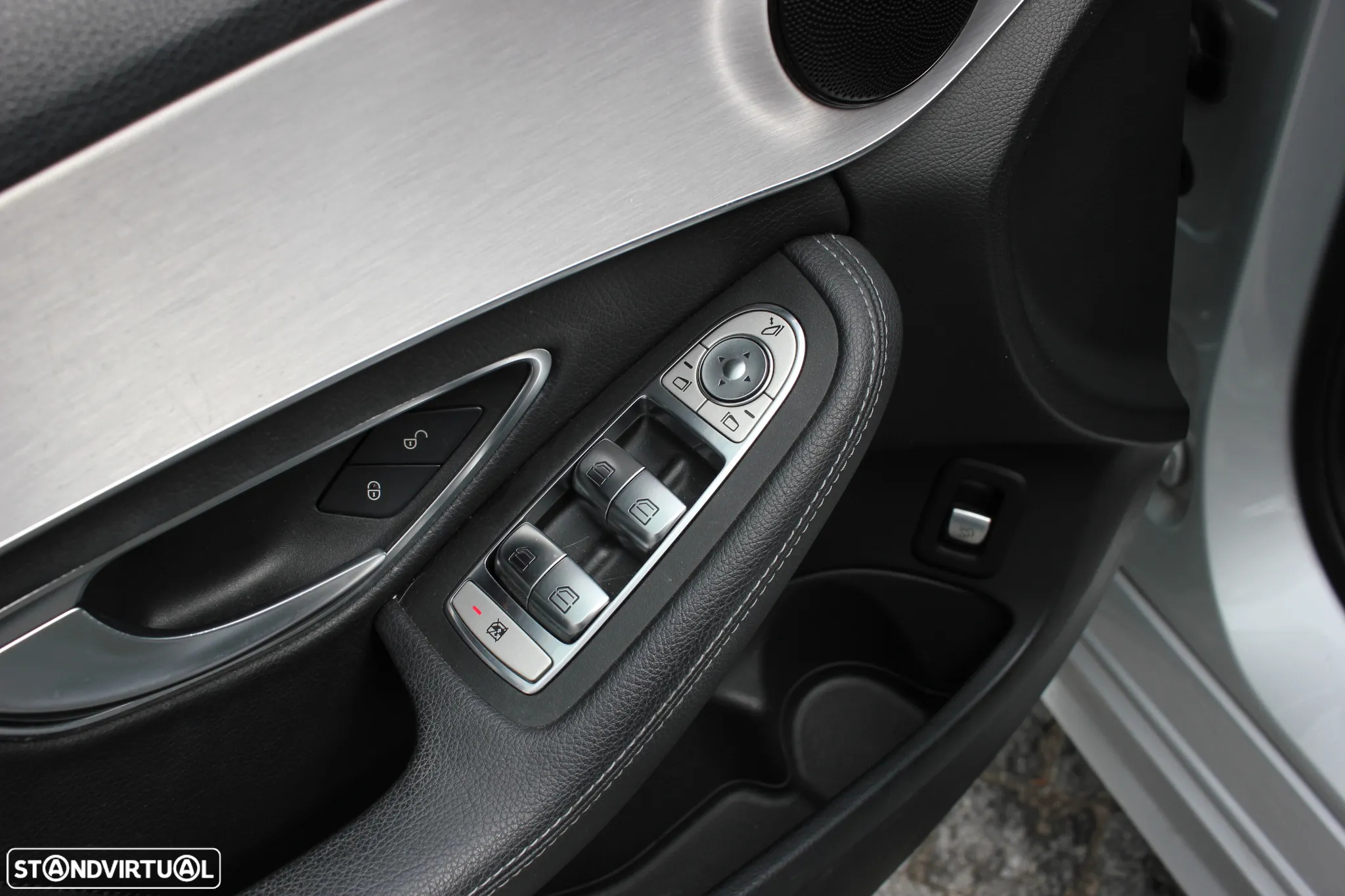 Mercedes-Benz C 220 d AMG Line - 11