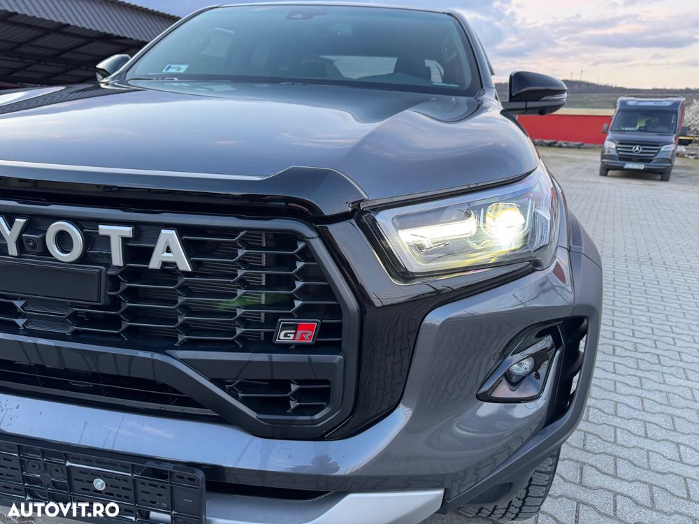 Toyota Hilux 4x4 Double Cab Autm. GR Sport - 34