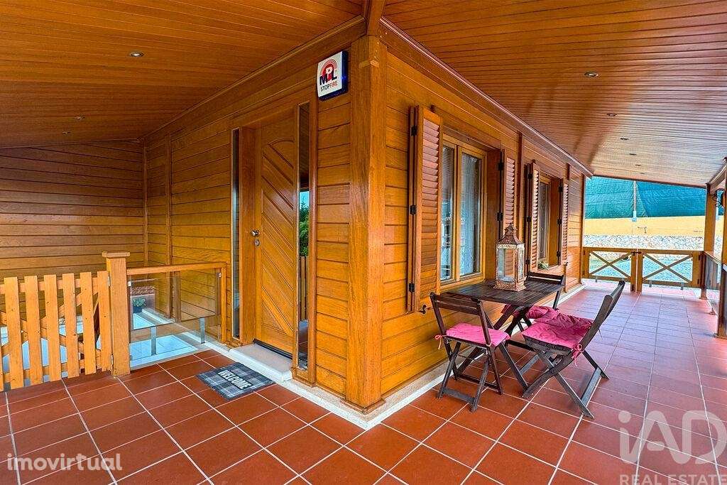 Casa / Villa T4 em Juncal de 354,00 m2 - Grande imagem: 4/18