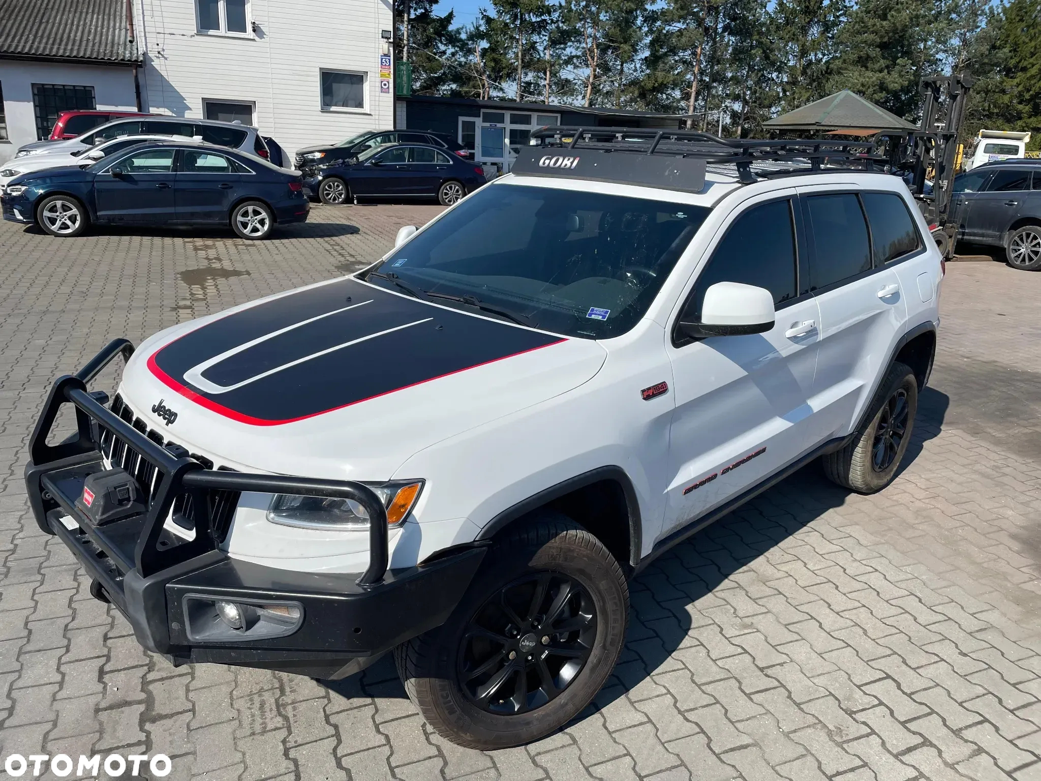 Jeep Grand Cherokee - 17