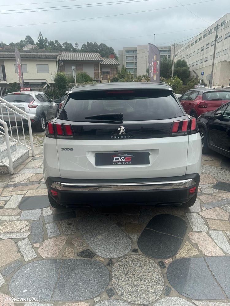 Peugeot 3008 PureTech 130 Stop & Start GPF EAT8 Allure Pack - 22
