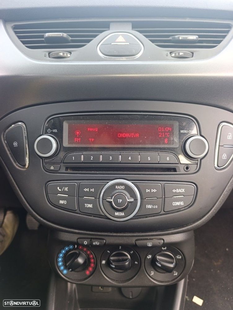 Opel Corsa 1.2 120 Anos - 7