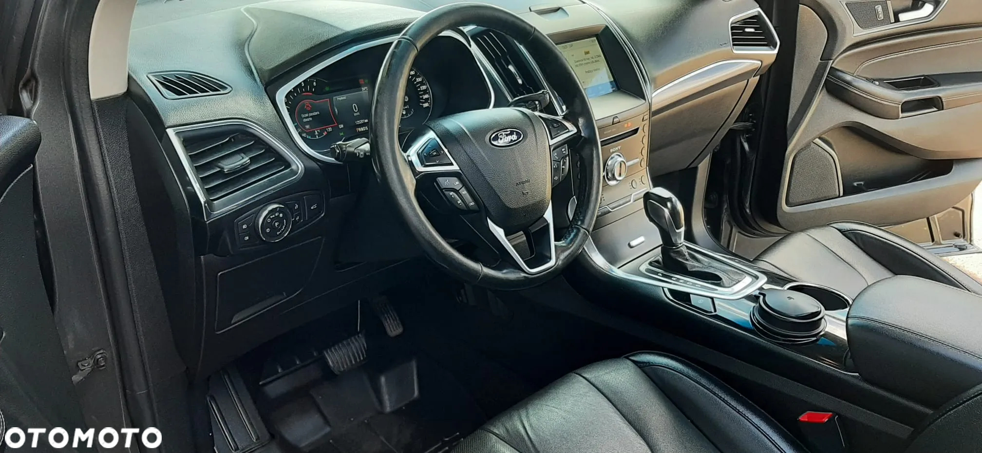Ford Edge 2.0 EcoBlue Bi-Turbo 4x4 Titanium - 28