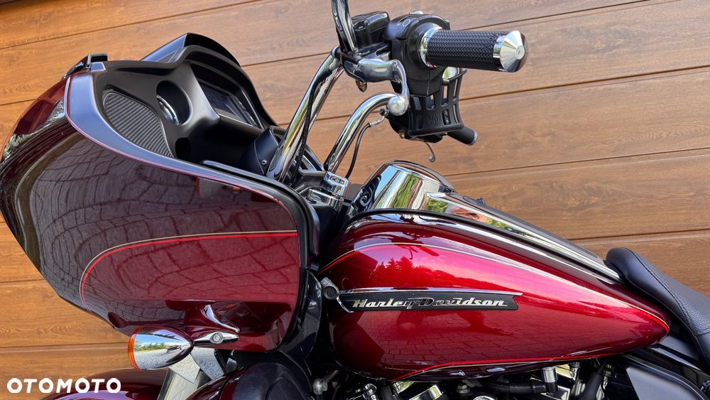 Harley-Davidson Touring Road Glide - 22