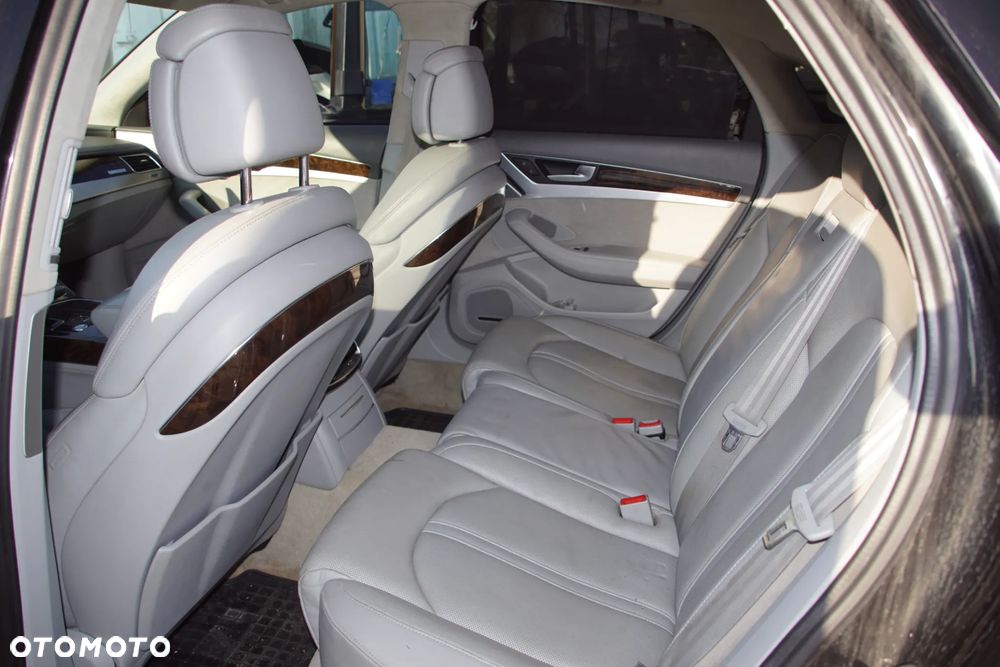 Auto na części tel 692106889 Audi A8 D4 4.2 tdi CDSB CDS skrzynia MXX kod lakieru lz9y wersja nie long drzwi ćwiartka szyba deska konsola lusterko zamek komputer zderzak czujnik fotele - 16