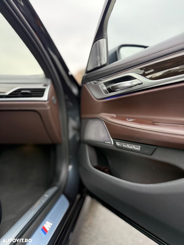 BMW Seria 7 740d xDrive - 12