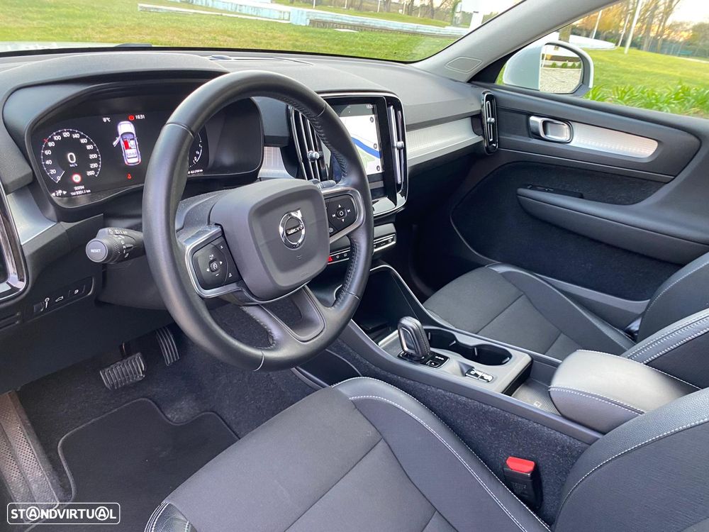 Volvo XC 40 1.5 T5 PHEV Momentum Plus - 10