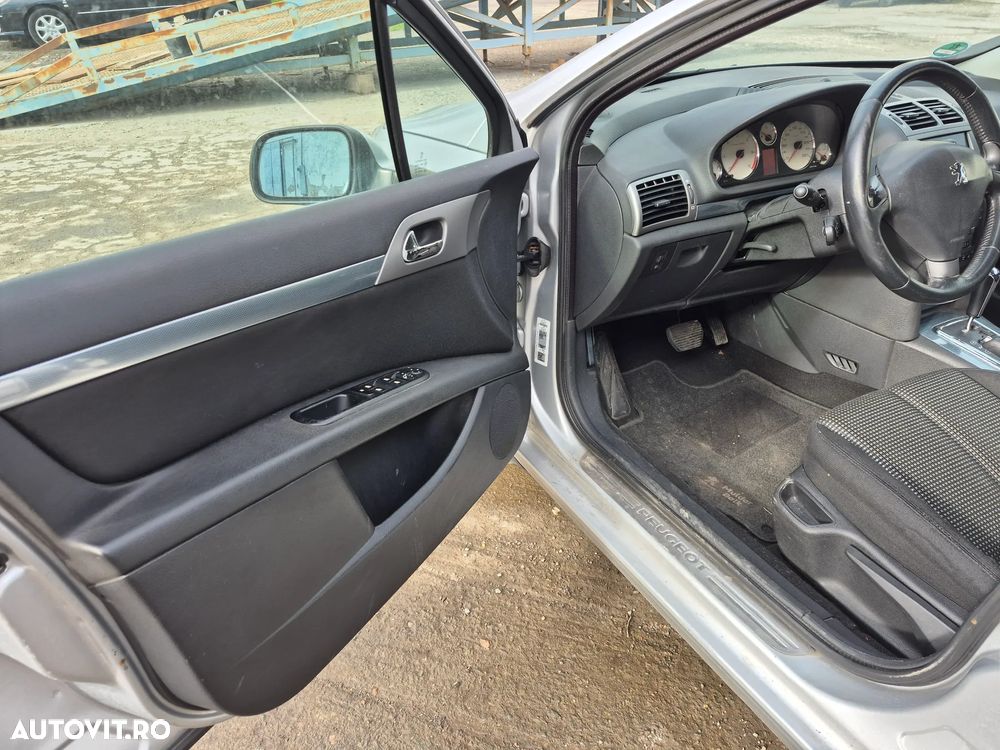 Peugeot 407 HDi 135 Automatik Platinum - 36