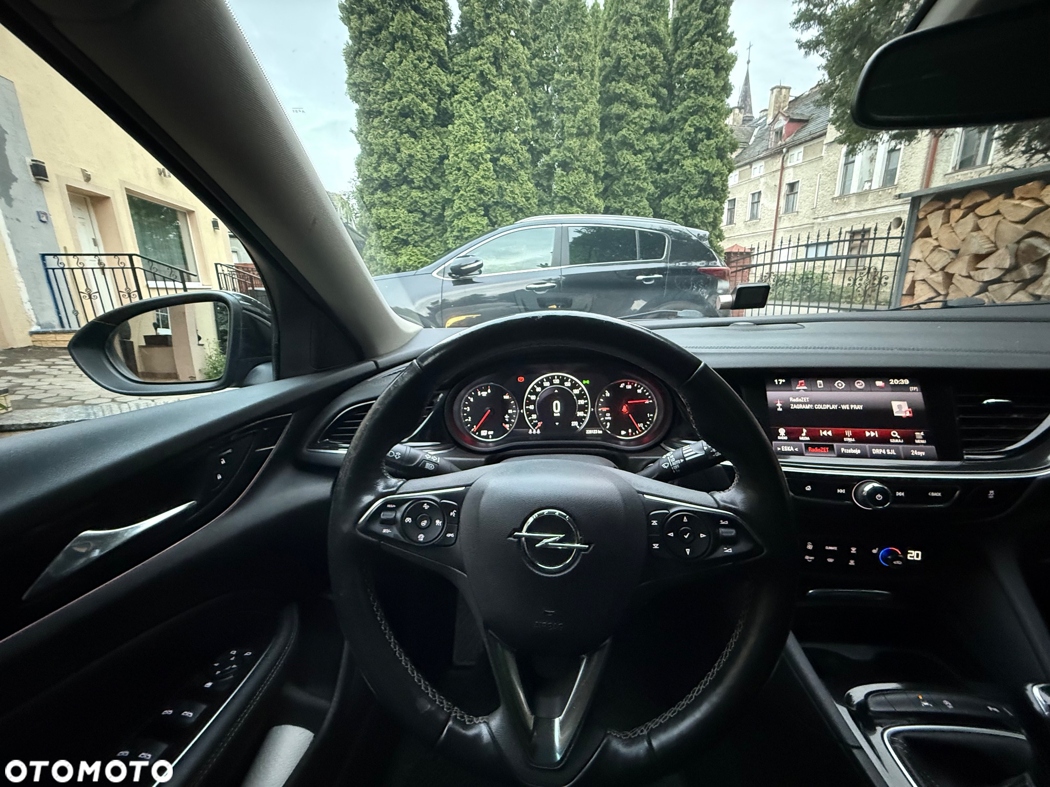 Opel Insignia - 16