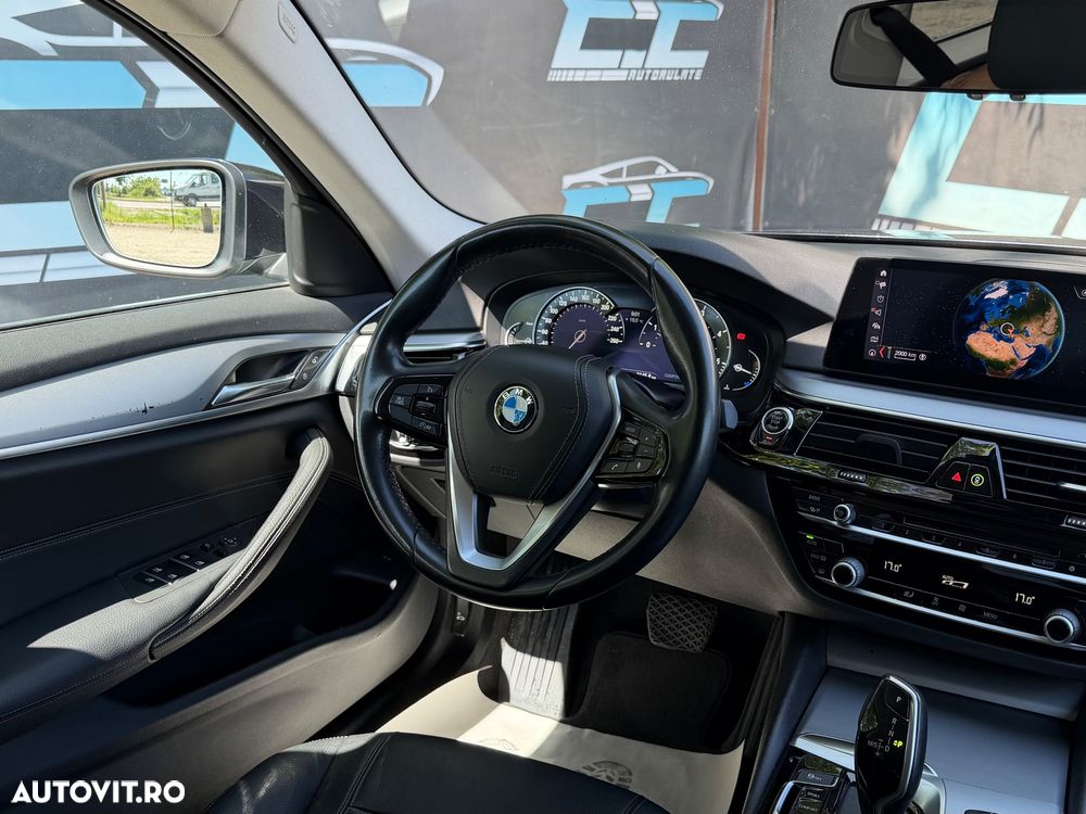 BMW Seria 5 520d xDrive Aut. - 9