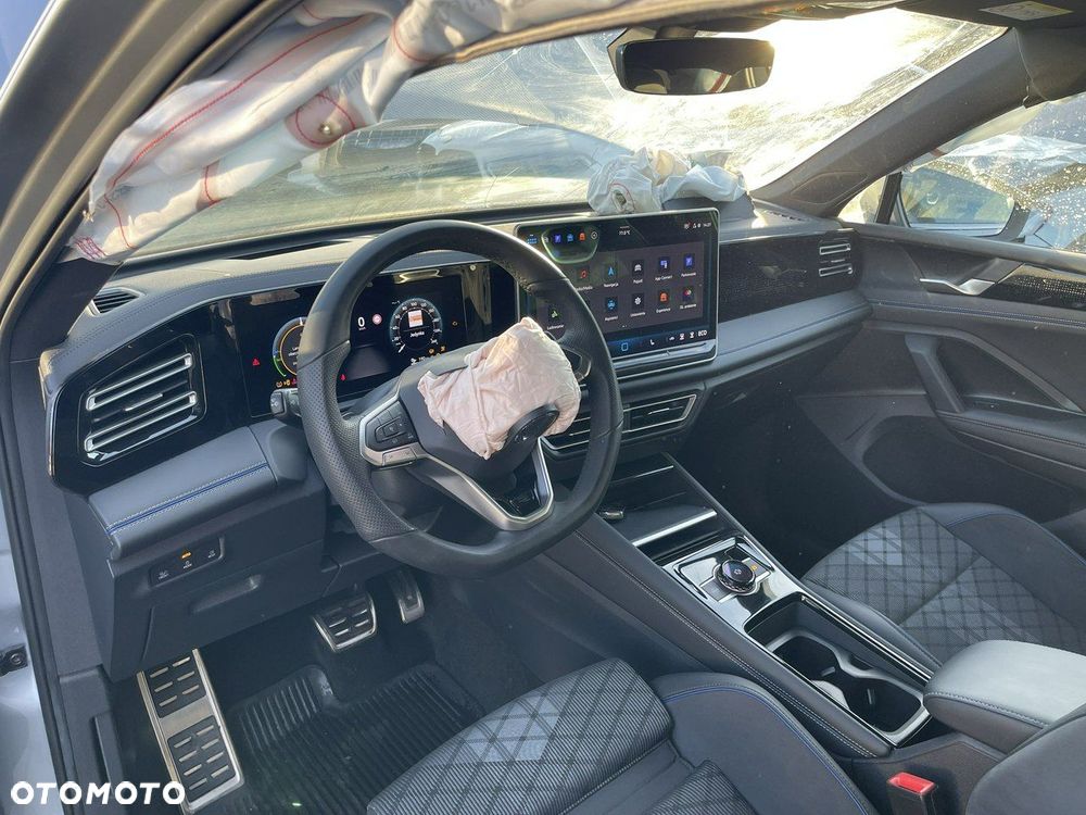 Volkswagen Tiguan - 10