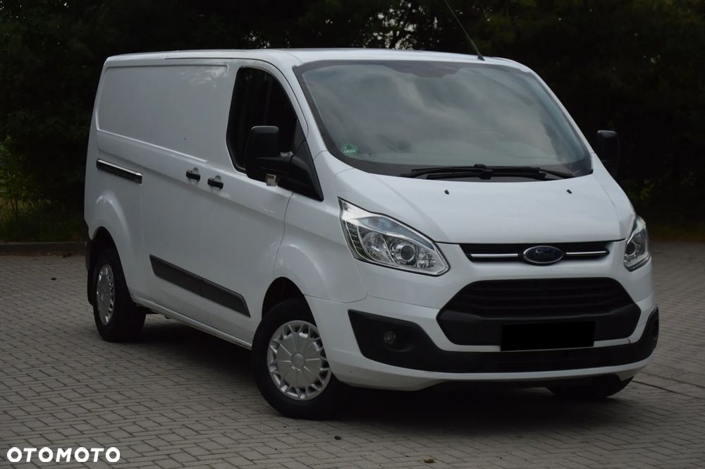 Ford TRANSIT CUSTOM L2H1 - 1