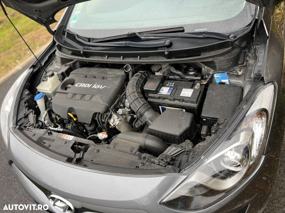 Hyundai i30 1.6 CRDI Comfort - 13