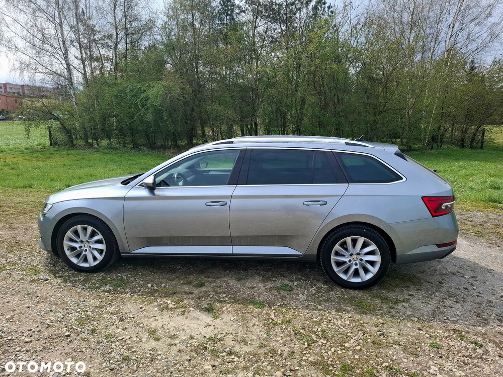 Skoda Superb 2.0 TDI Ambition DSG7 - 4