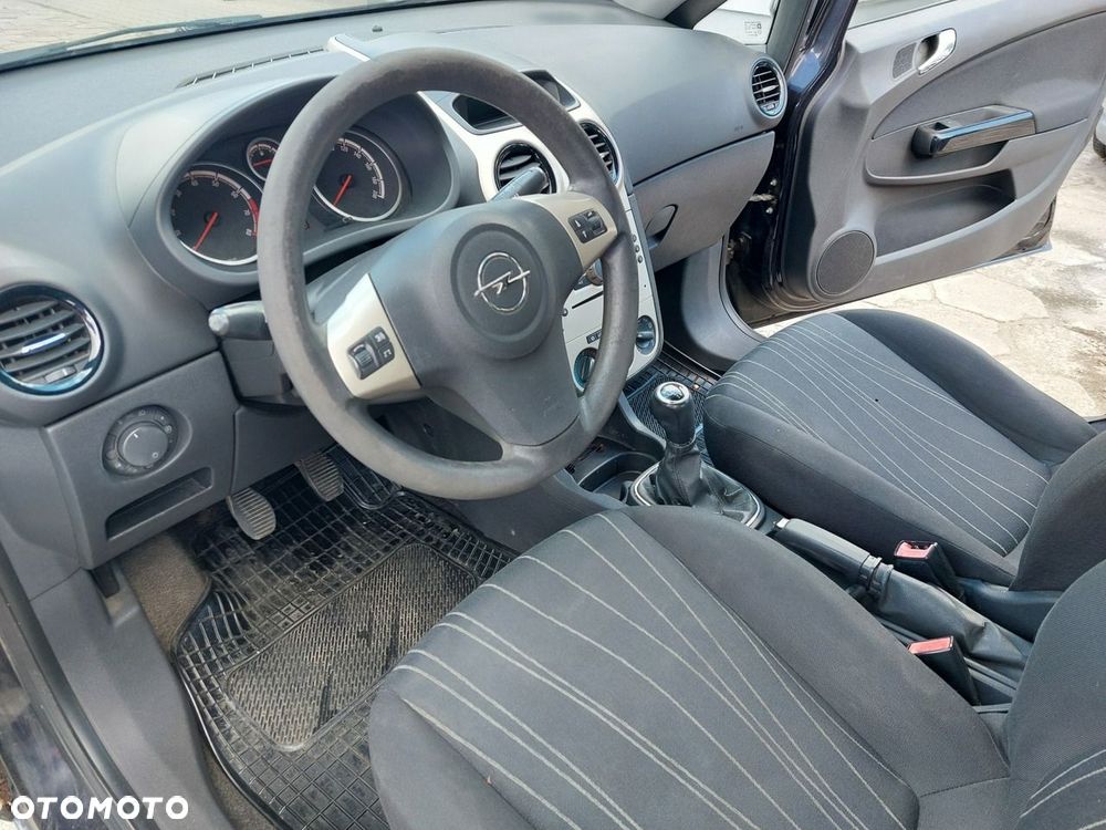 Opel Corsa - 12