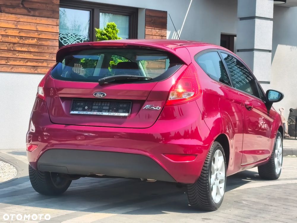 Ford Fiesta 1.25 Ghia - 16