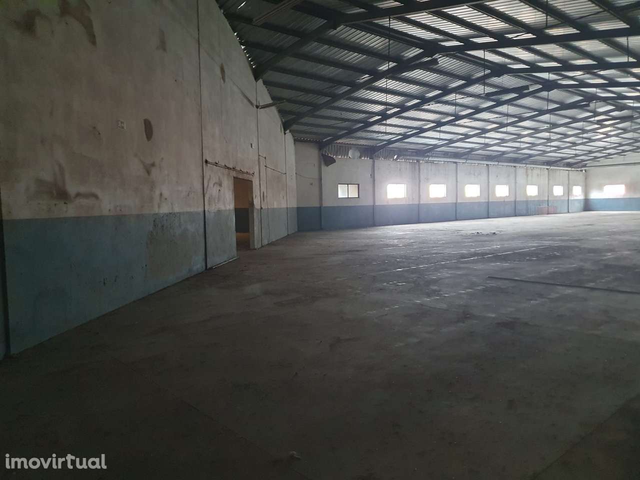 Armazém  Venda em Juncal,Porto de Mós - Grande imagem: 4/11