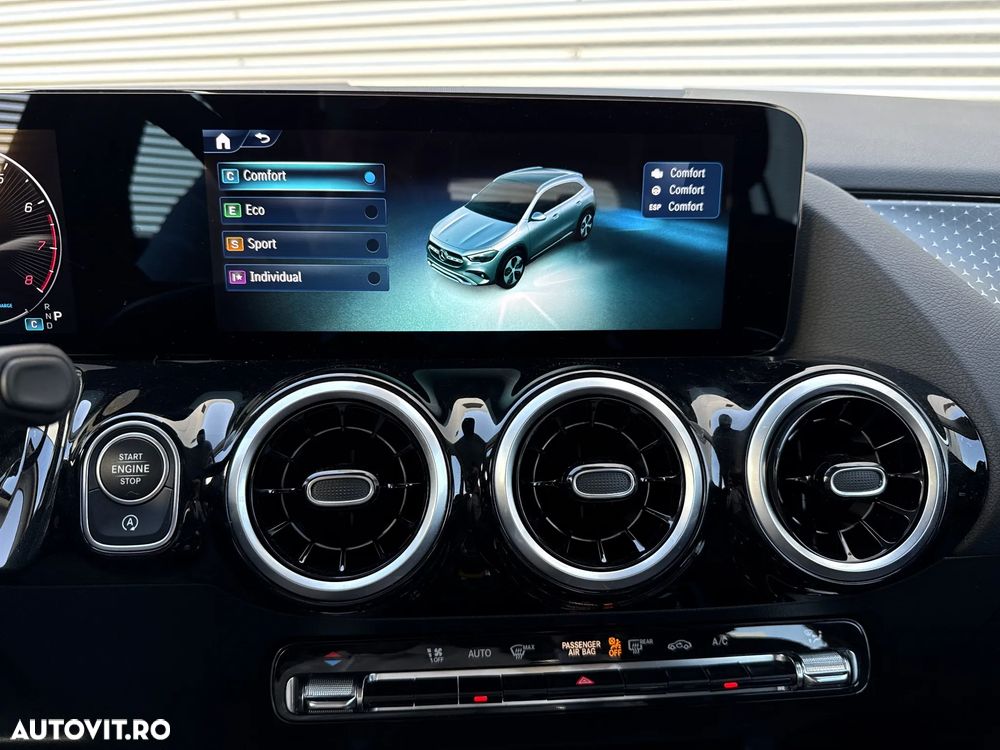 Mercedes-Benz GLA 180 7G-DCT Entry - 12