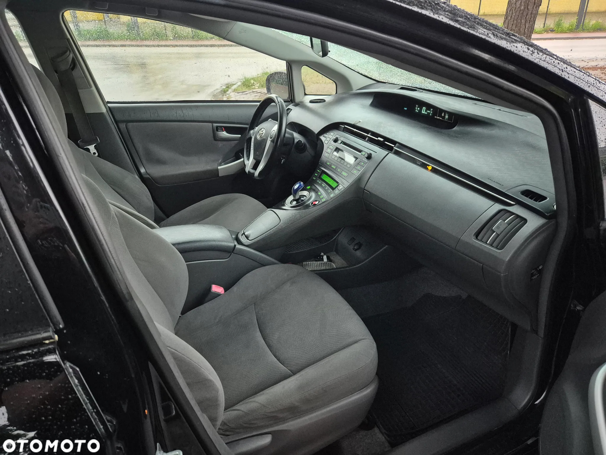 Toyota Prius Hybrid Comfort - 16