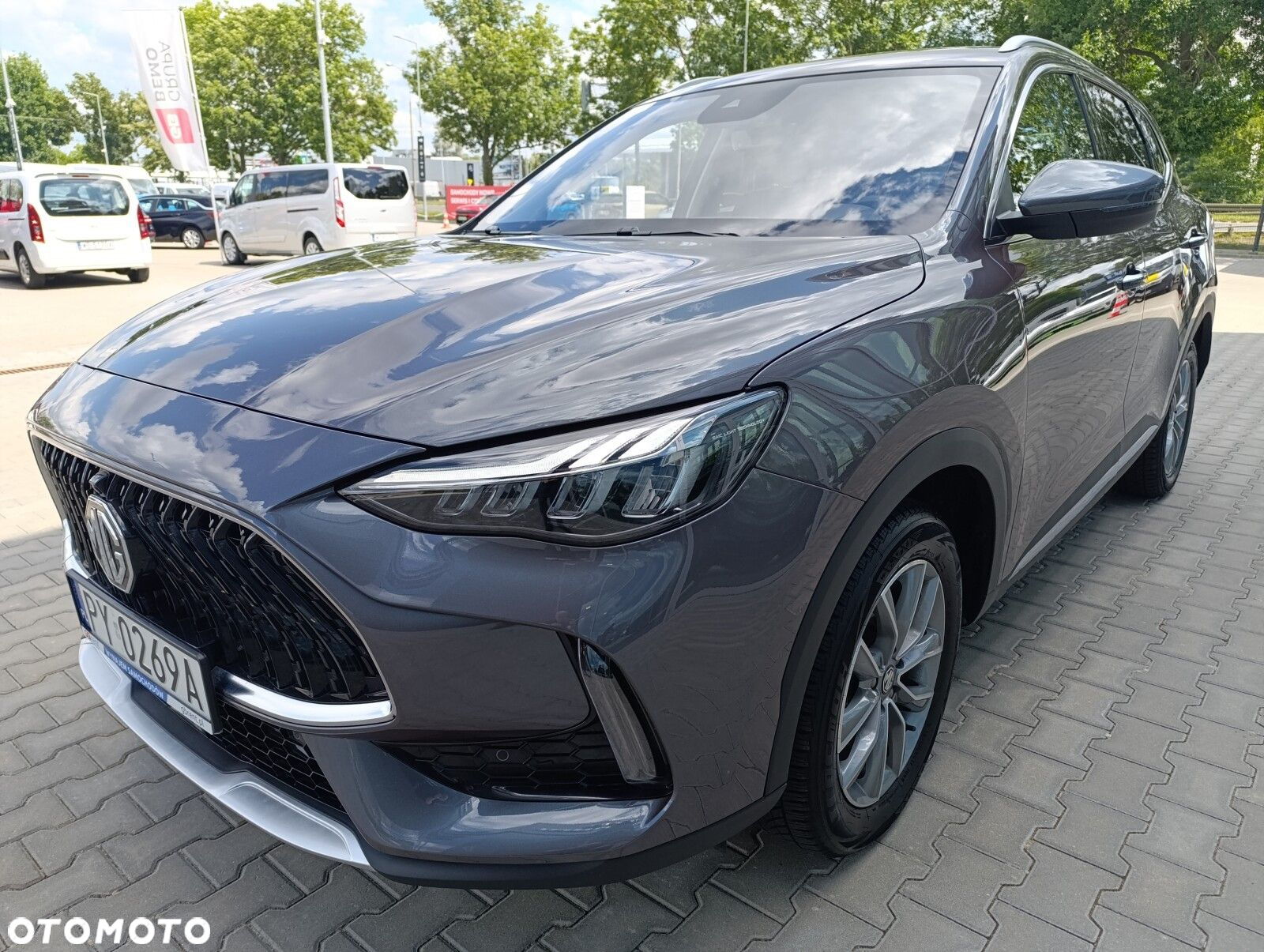 MG HS 1.5 T-GDI Excite DCT - 9
