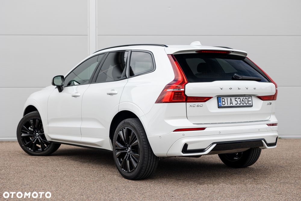 Volvo XC 60 B5 B AWD Plus Dark - 10