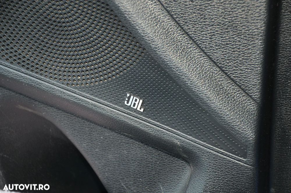 Kia XCeed 1.4 T-GDI 7DCT Style+ - 23