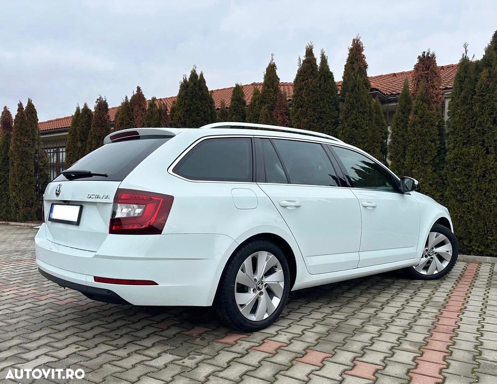 Skoda Octavia 1.6 TDI DSG Premium Edition - 9