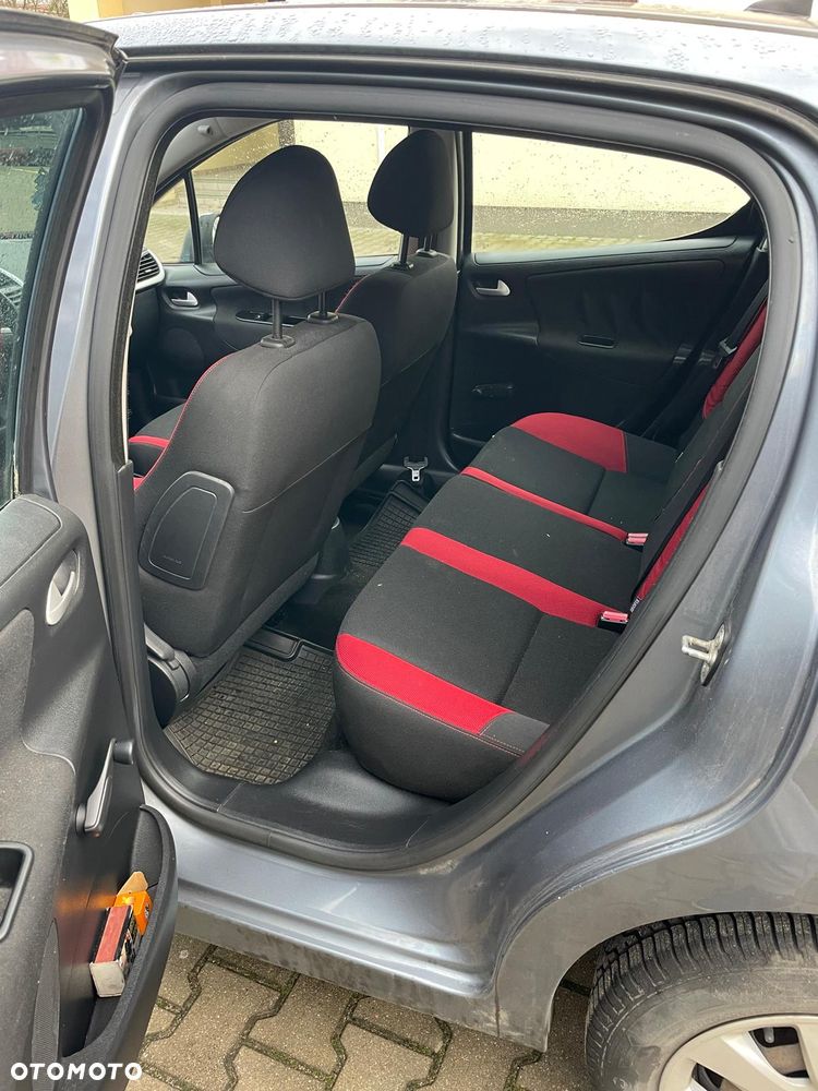 Peugeot 207 1.4 16V Trendy - 12