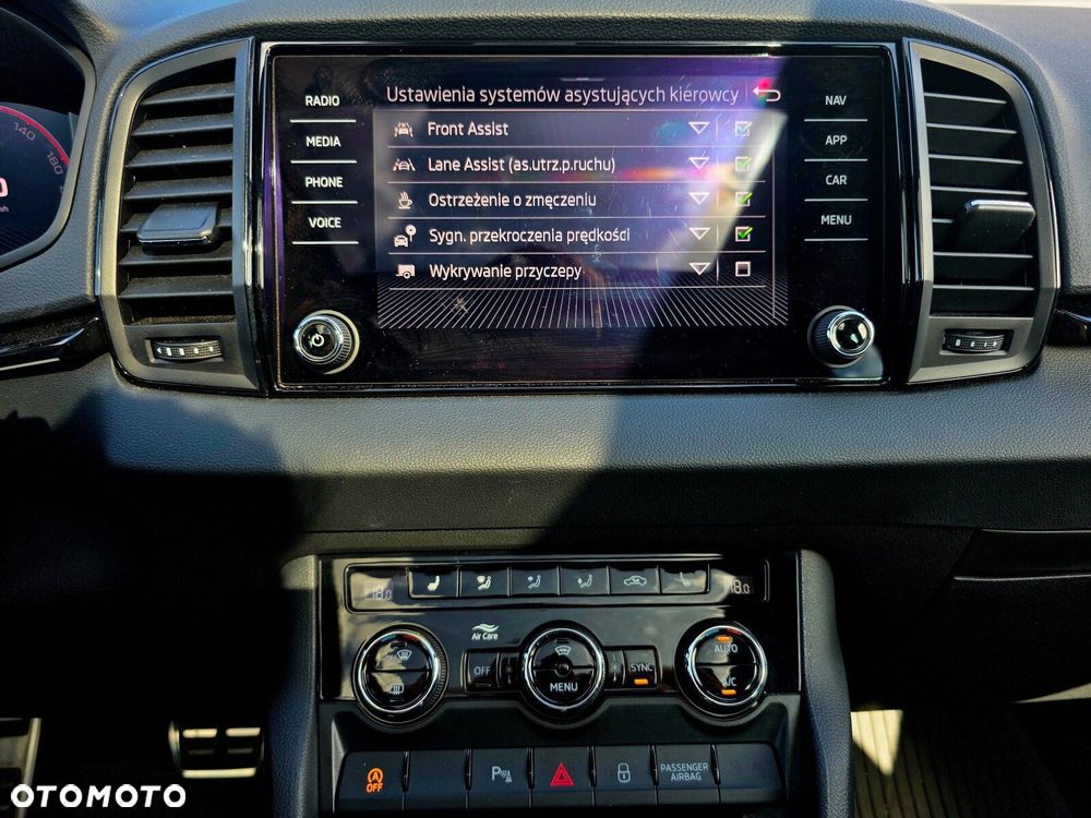 Skoda Karoq 1.5 TSI ACT Sportline DSG - 18