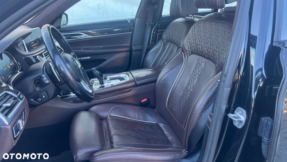 BMW Seria 7 750d xDrive - 27