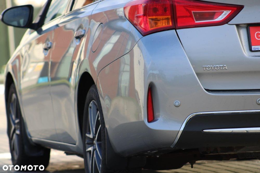 Toyota Auris 1.6 Valvematic Executive - 35