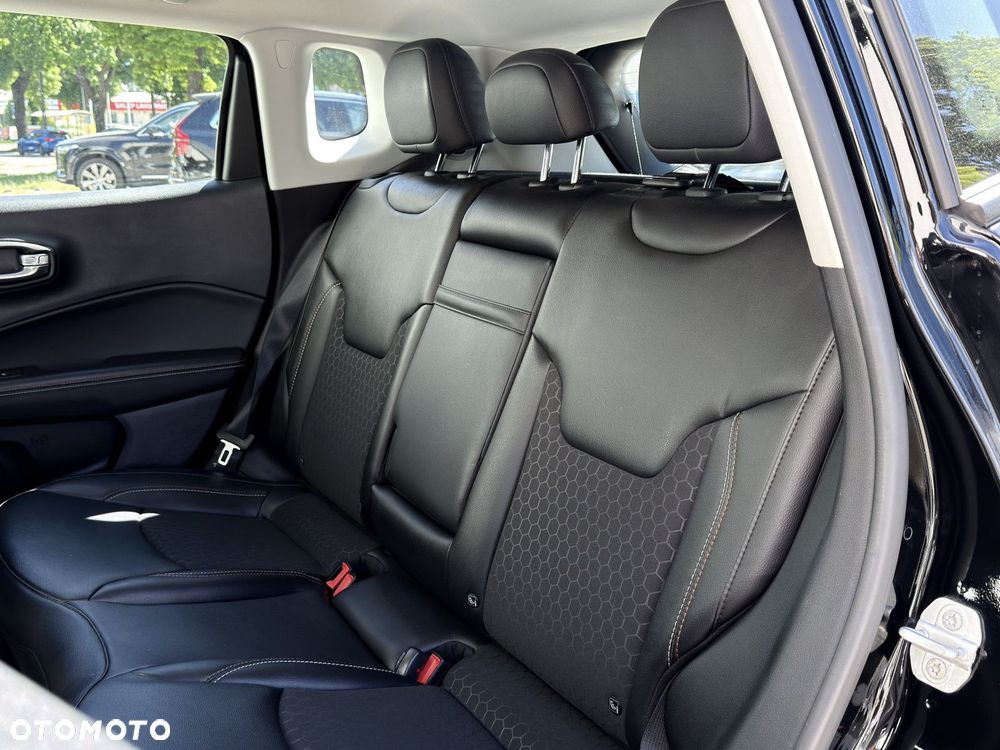 Jeep Compass - 11