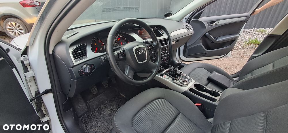Audi A4 Limousine - 21