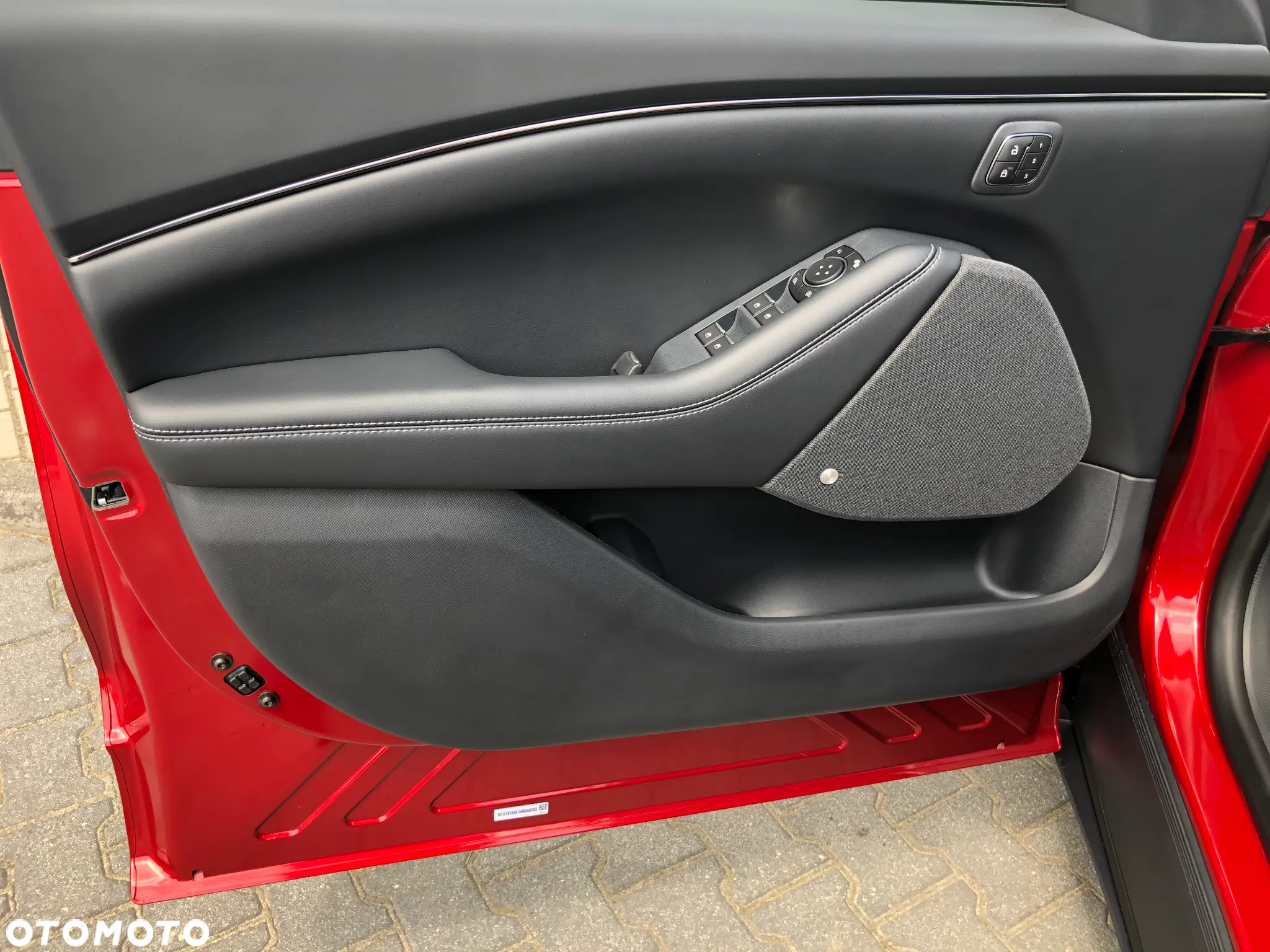 Ford Mustang Mach-E 75kWh RWD - 11