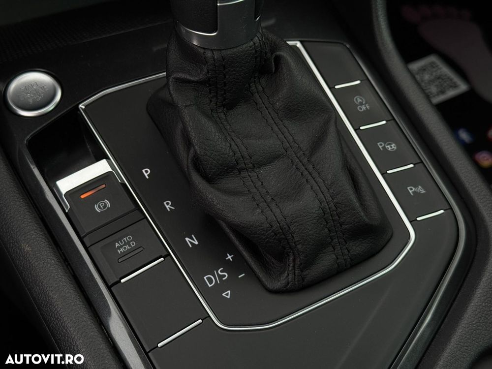 Volkswagen Tiguan - 23