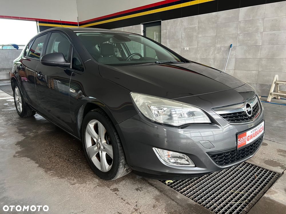 Opel Astra 1.7 CDTI Cosmo - 4