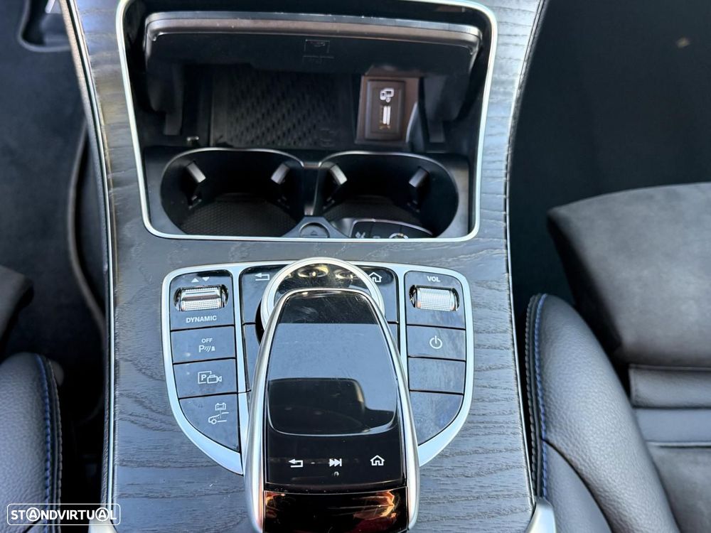 Mercedes-Benz C 300 - 23