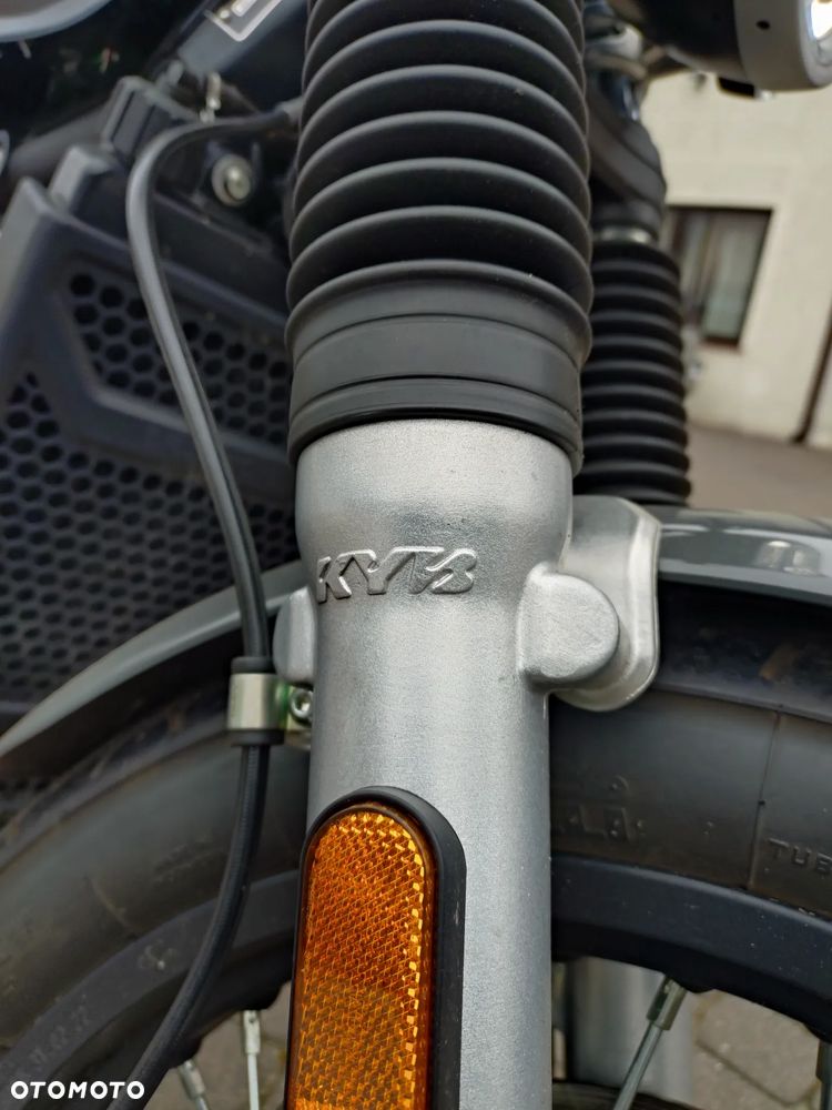 Brixton Cromwell - 10